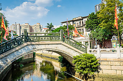 西施流眼泪翻白眼咬铁球的表情：揭秘西施绝世容颜背后的坚毅表情：千古佳话背后的泪与咬-2