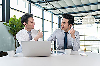 黄色软件下载大全V3.0.3：一站式游戏资源库，你的游戏生活从此多彩纷呈：热门游戏下载神器推荐-3