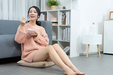 果冻传媒坠欲坠董欣上集：揭秘幻域冒险：勇者董欣游戏新篇章，探寻《坠欲坠》神秘魅力-1