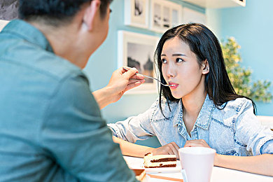 黄色软件网站下载3.0.3免费vivo版大全装扮2023!：vivo手机用户福音！个性化装扮神器免费来袭，手机焕新必备！-2