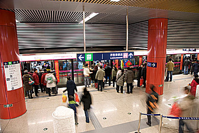 sm调教男：探寻心理深处，SM游戏：解密愉悦与信任的密室之旅