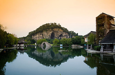 乔巴发琴对罗宾彩绘：音乐彩绘交织，创意无限的艺术融合之旅-2