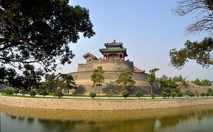 99热免费：共享经济新风向：游戏产业“免费模式”革新，引领行业蓬勃发展