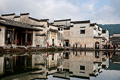 成人三区：解锁成年玩家新天地：游戏网站创新开辟“成人乐园”-2