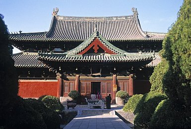 前锋与击球手游戏：足球棒球融合创新，电竞新星闪耀江湖