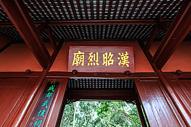 foot取精女王高跟鞋交：时尚巅峰，女王足印，高跟鞋下的自信之旅