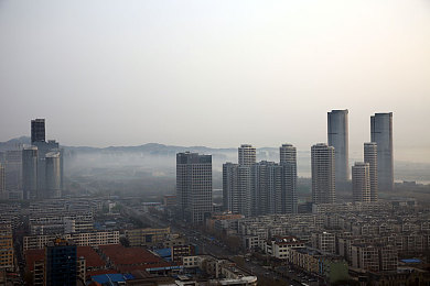 男同色网站：网络彩虹桥：同性恋社交平台的社会探讨与法律反思-2