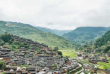 国产婷婷五月天：民谣旋律，摇滚心声——婷婷五月天引领国产音乐新风尚-3