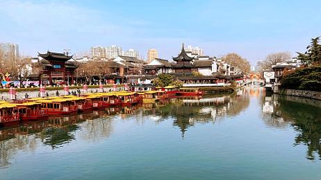 qq生活网下载花季广告：青春成长之旅，感受网络广告魅力