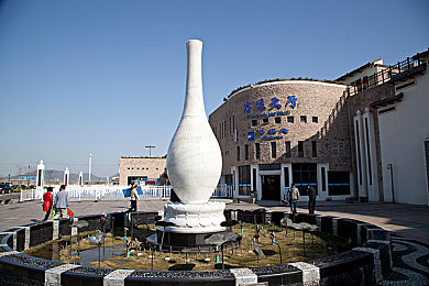 正在播放西川唯西川ゆい：“日本新星西川唯：流行文化璀璨之星，全球瞩目绽放光彩”-1