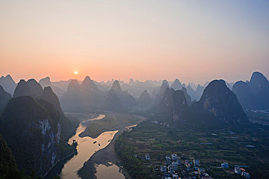 一百种流氓软件：游戏网站SEO编辑：揭秘趣味横生“流氓软件”，畅享欢笑与惊喜-2