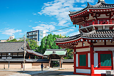 王者荣耀西施因为欠债藏宝阁：《王者荣耀》西施珍宝倾囊而出，揭秘藏宝阁背后惊人欠债真相，玩家热议不已-2