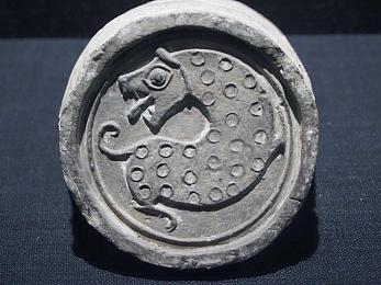公交车上猛男的粗长勃起h：公交车奇遇：解密勃起之谜，轻松应对尴尬挑战