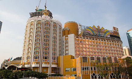 婷婷五月天成人网：网络乐园秘境探奇，成人娱乐新天地-2