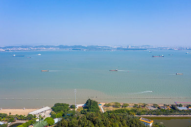 qq 传媒：新媒体先锋，内容领航，潮流引领者-2