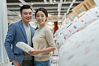 伍月丁香六月婷：江南传奇：古韵丁香遇现代婷婷，探寻女性新时代的传奇人生-2