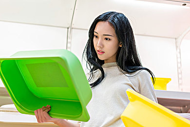 男人将困困进女人的困困里：梦锁情缘：穿越时空的甜蜜之谜-2