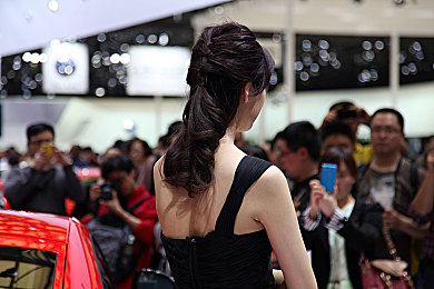 美女视频不线黄：高清美颜盛宴，畅享无码精彩世界-3