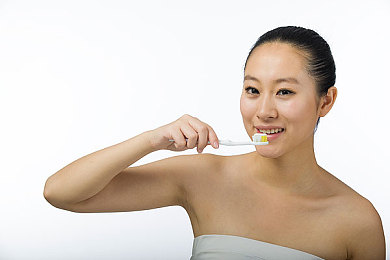 和妺妺一起洗澡互摸jiji：亲情升温新法：共享浴室时光，与妹妹共浴增进亲密无间-3