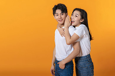 老板办公室乳摸秘书gi：职场奇观：身体接触新法则，效率与和谐共舞-3