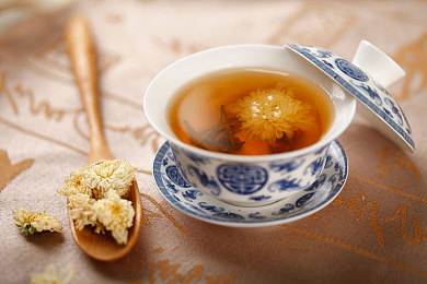 黄色下载软件3.3.0：速度翻倍，游戏轻松下，下载新体验，利器助你畅游-3