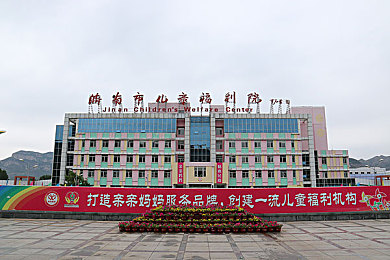张真源吃避孕药被陈泗旭发现：“揭隐私风波：从张真源事件看娱乐圈道德伦理边界”-3