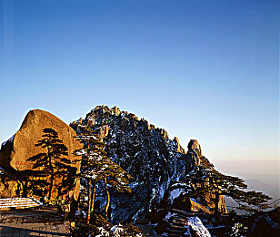 漂亮的岳 伦理：美丽传说：伦理之光下的山神之旅-2