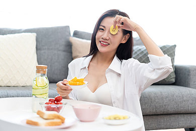 巨大根茎女同3d动漫：动漫边界探索：争议之作引发文化多元与道德底线思辨-4
