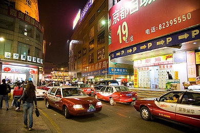 国产一卡二卡：智能一卡多能，生活便捷新篇章-5