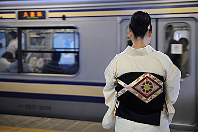 海棠总点击榜总收藏：《花间梦》独领风骚，古典魅力征服玩家，揭秘热门回合制策略游戏攻略与好评-5