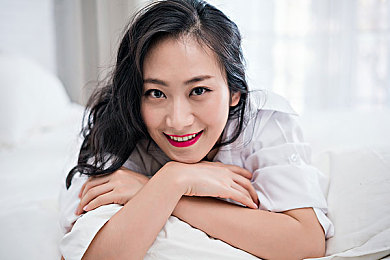 丁香花婷婷激情四射手：激战江湖，射影巅峰，探秘新游竞技奇缘
